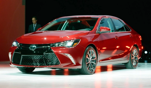  toyota camry mỹ mới - rũ bỏ quá khứ - 1