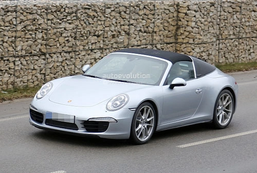  lộ ảnh porsche 911 targa thế hệ mới - 1