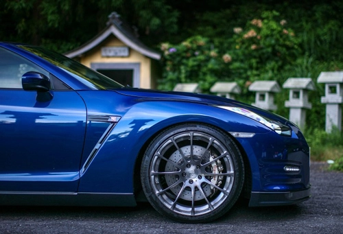  nissan r35 gt-r - trang bị tối tân - 2