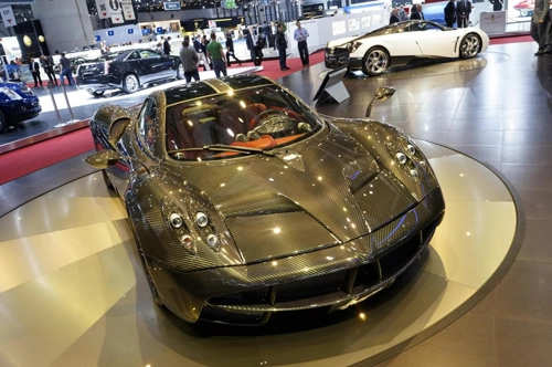  pagani huayra với bộ vỏ carbon 150000 usd - 2