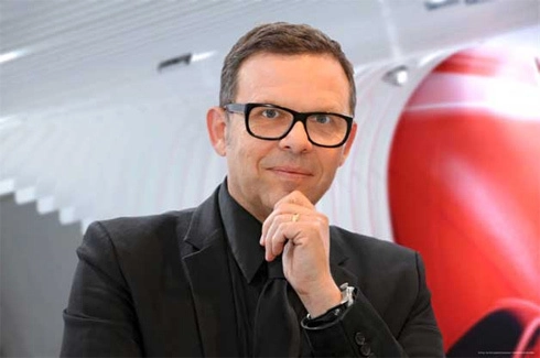  peter schreyer đảm nhiệm chức tổng giám đốc kia - 1