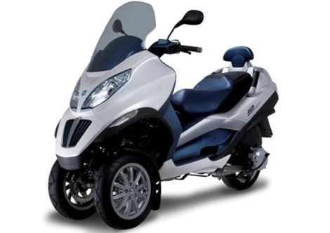  piaggio trình làng chiếc scooter hybrid đầu tiên - 1