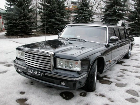  putin muốn đi xe limousine nội địa - 1