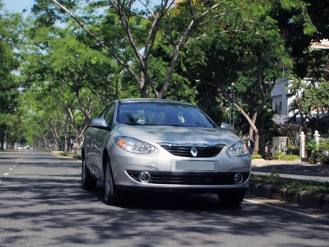  renault fluence - sedan kiểu pháp tại việt nam - 1