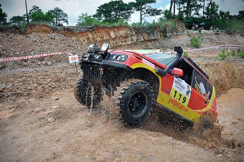  sắp khởi tranh giải đua ôtô địa hình rfc việt nam 2014 - 1