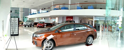  showroom lớn nhất của toyota bến thành ở tp hcm - 1