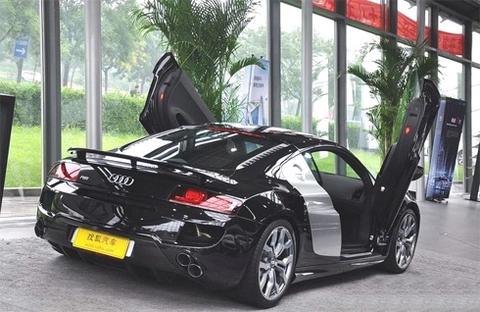  siêu xe audi r8 cửa kiểu lamborghini - 4