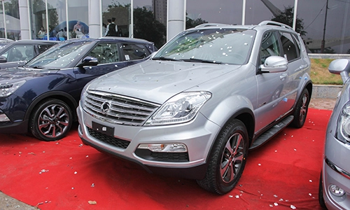  ssangyong rexton w giá từ 112 tỷ tại việt nam - 1