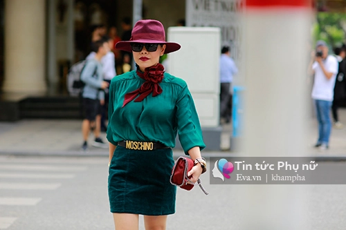 Street style chất phát ngất của tín đồ thời trang hà nội - 13