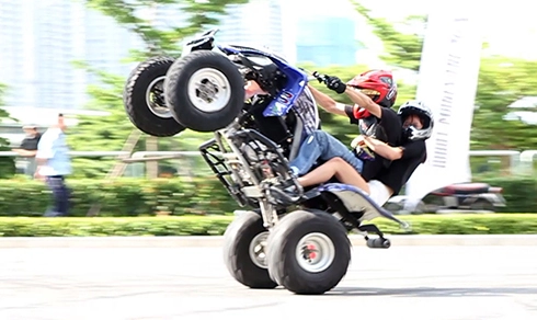  stunter việt biểu diễn mạo hiểm trên atv - 1