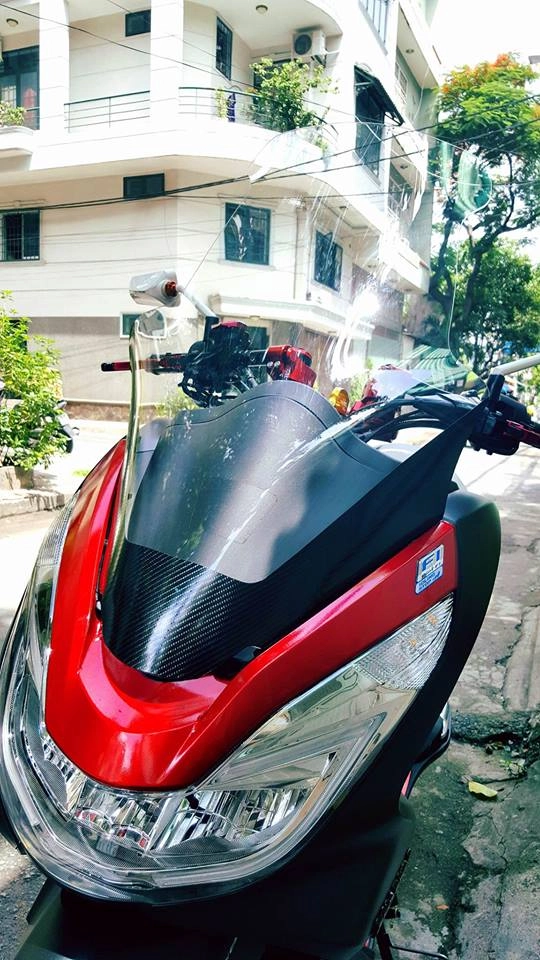 Super scooter honda pcx với loạt đồ chơi nổi bật - 2