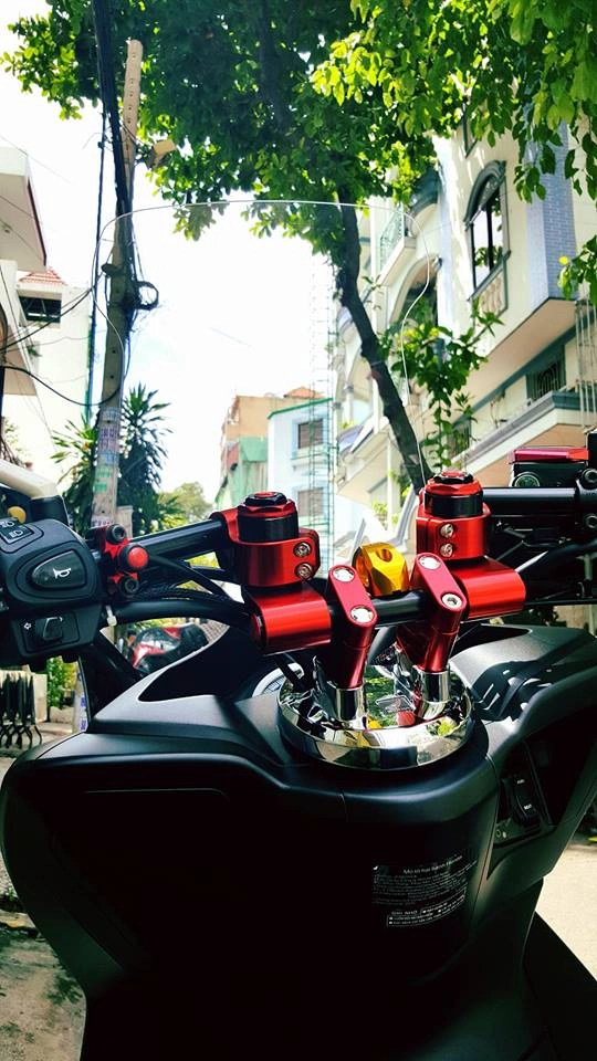 Super scooter honda pcx với loạt đồ chơi nổi bật - 6