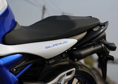  suzuki gladius 650 trên phố sài gòn - 7