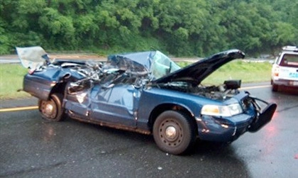  tai nạn xe cảnh sát ấn tượng - 1