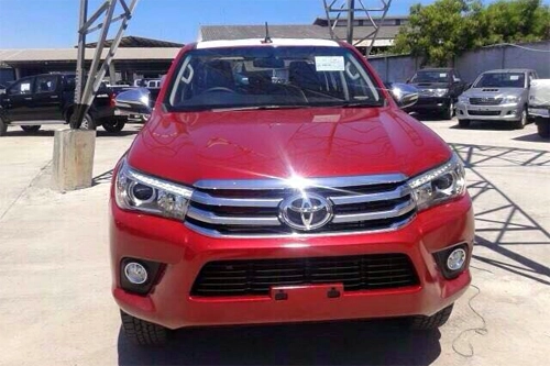  thêm ảnh toyota hilux 2016 - 2