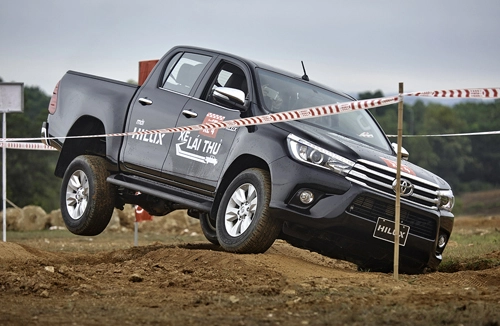  toyota hilux mới - những thay đổi thức thời tại việt nam - 2