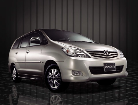  toyota việt nam trình làng innova gsr mới - 1