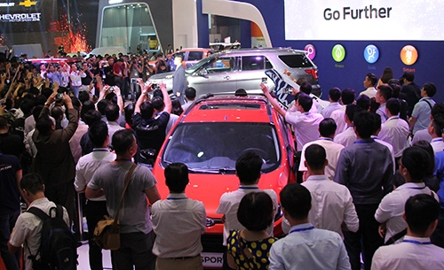  việt nam motor show 2016 - triển lãm của những lần đầu tiên - 1