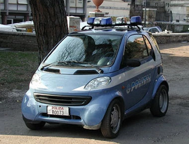  xe cảnh sát hấp dẫn nhất thế giới - 4