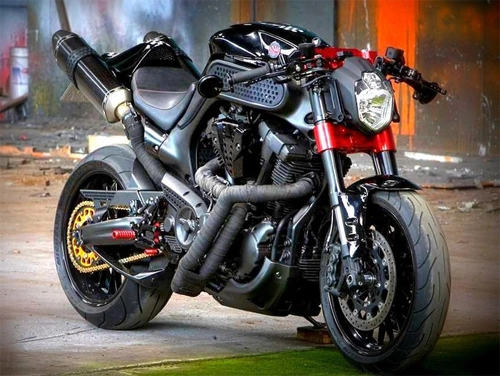  yamaha mt-01 black bull - 1