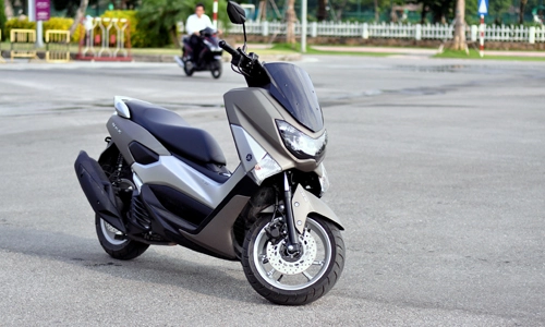  yamaha nm-x và honda sh - cuộc chiến xe ga cao cấp mới - 1