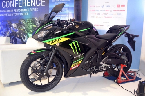  yamaha r15 và r25 thêm bản đua motogp 2015 - 2