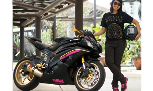  yamaha r6 cá tính của nữ biker - 1