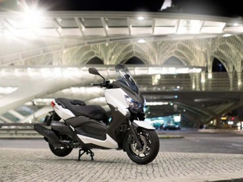  yamaha x-max 400 2013 ra mắt tại châu âu - 1