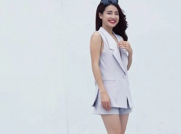 Yêu trường giang nhã phương ngày càng hở bạo - 13