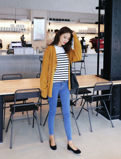 4 cách phối để mặc cardigan không già như bà ngoại - 3