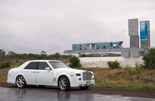  ảnh mercedes lột xác thành rolls-royce phantom - 1