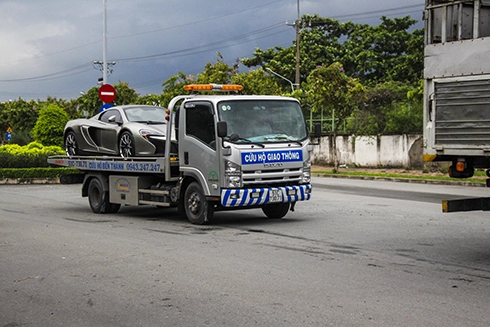  bắt gặp bộ đôi siêu xe hàng độc đang được vận chuyển trên đường đến chủ nhân - 9