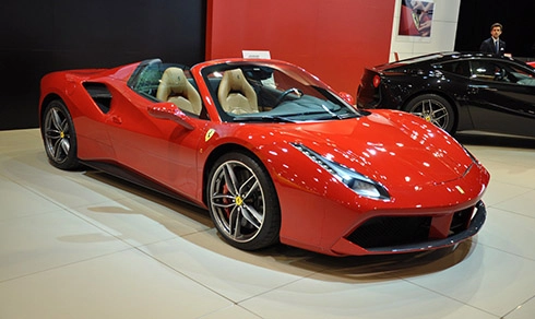  bộ sưu tập ferrari đời mới ở brussel - 3