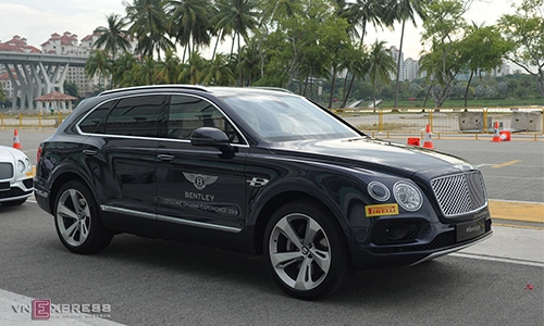  chi tiết bentley bentayga trong buổi test tại singapore - 4