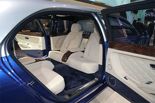  chi tiết bentley mulsanne grand limoushine - 5