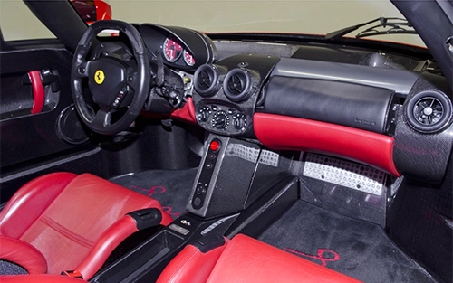  chi tiết nội thất ferrari enzo 2003 - 1