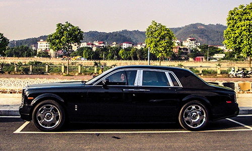  chi tiết rolls-royce phantom ở lào cai - 3