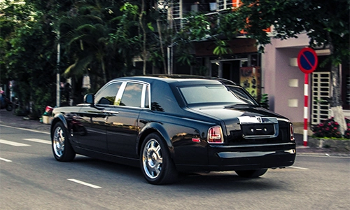  chi tiết rolls-royce phantom ở lào cai - 5