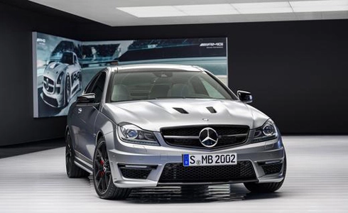  mercedes-benz c63 amg - 3