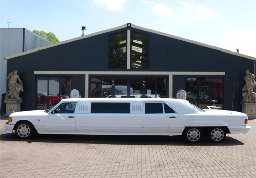  mercedes limousine - 1