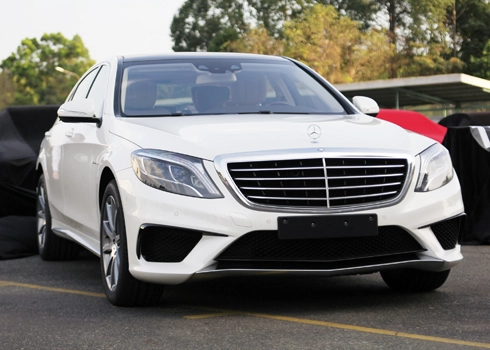  mercedes s63 amg giá gần 9 tỷ đồng về việt nam - 1