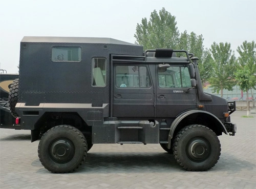  mercedes unimog u5000 - hầm hố và tiện nghi - 2