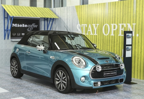  mini cooper convertible s có giá 18 tỷ tại việt nam - 1