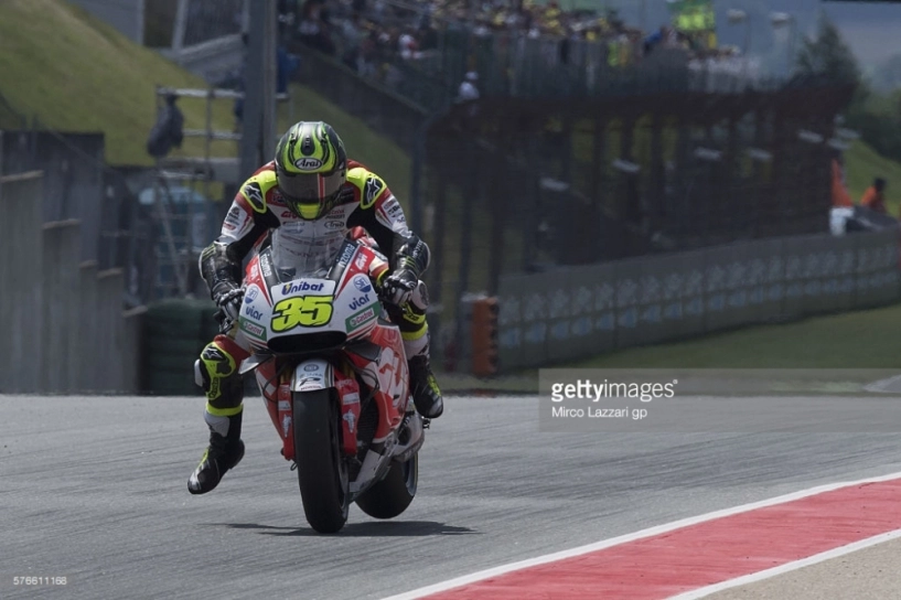 Motogp lần về nhì này của cal crutchlow cũng là đáng để lâng lâng hạnh phúc rồi - 3