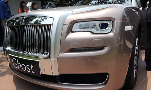  rolls-royce bản độc đắt khách tại việt nam - 4