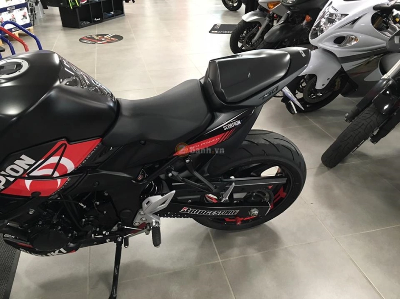 Suzuki gsr750 siêu ngầu trong phiên bản scorpion edition - 4