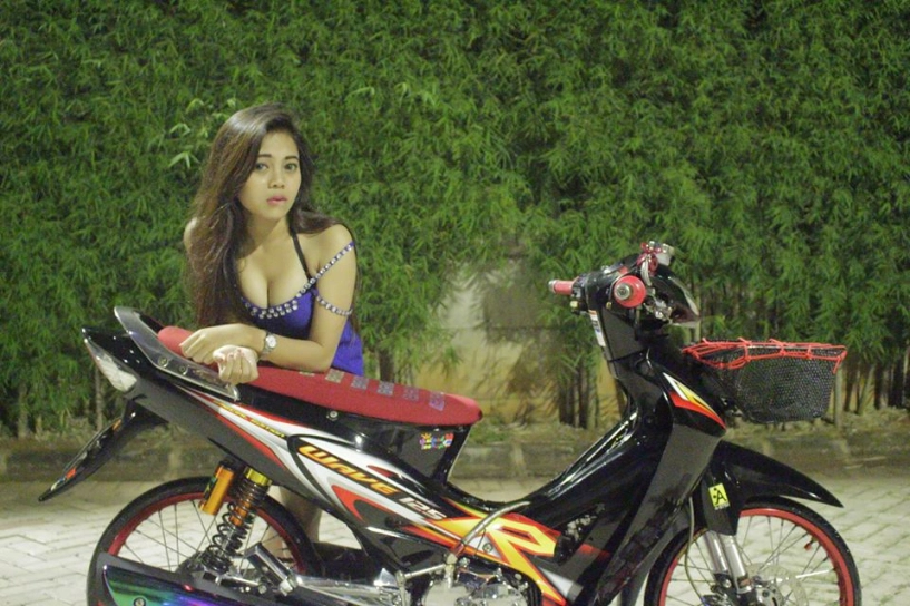 Wave 125r so dáng cùng hotgirl - 1