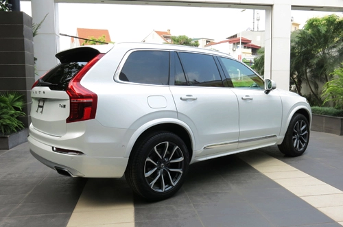  xế lạ volvo xc90 về việt nam giá hơn 3 tỷ - 4