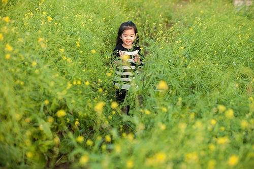 Xuân lan và con gái vui đùa trong nắng ấm đầu đông hà nội - 3