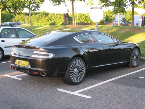  aston martin sắp hoàn thiện nữ hoàng rapide - 2